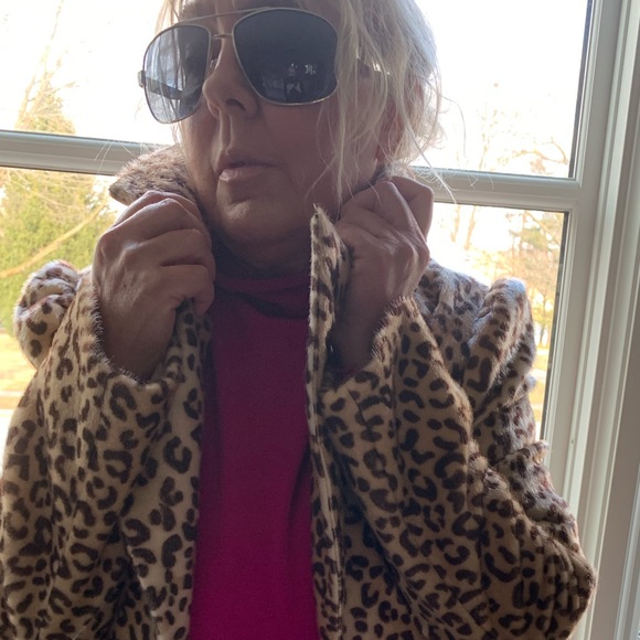 Faux Fur 🖤🤎 Leopard Animal Print Coat Vintage Look Super Chic Collar Mob Wife - Picture 13 of 16